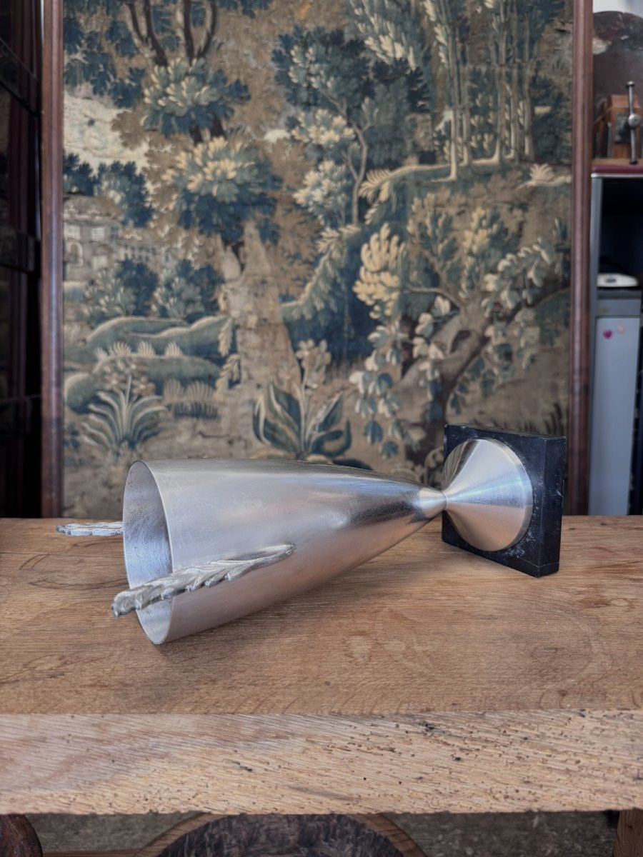 Vase, coupe trophée moderniste (Art Déco) en métal argenté, Elie Mardini, orfèvre à Paris 1930-photo-4