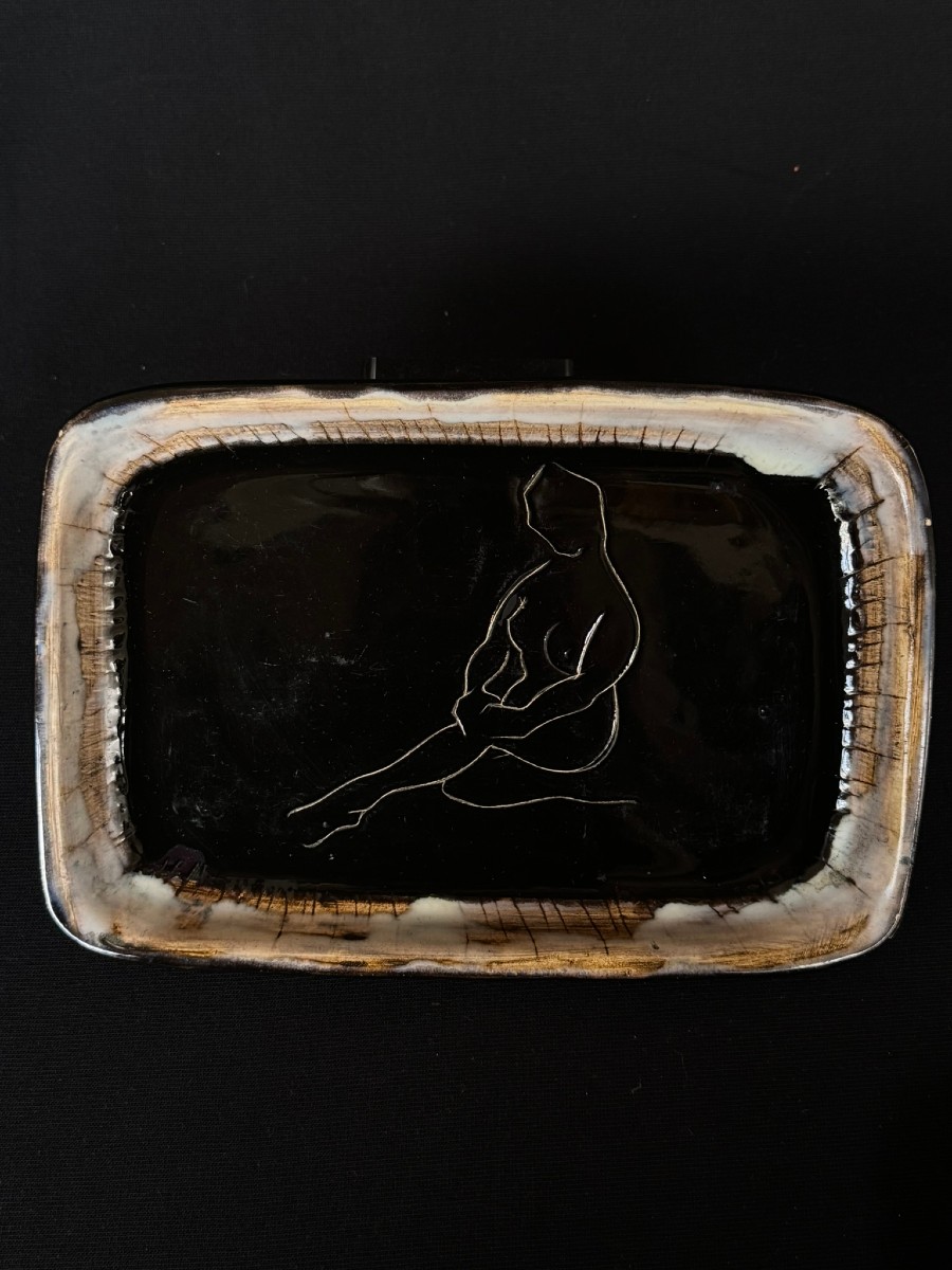  Ceramic Dish, Atelier Cerenne - Vallauris, Female Nude (iii), Circa 1950