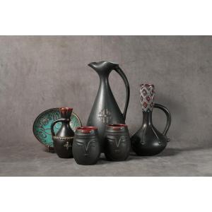 Ensemble de céramiques noires traditionnelles Géorgiennes, vers 1960.