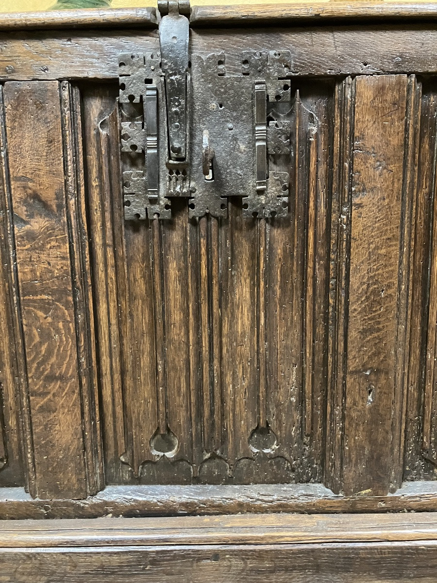 coffre gothique décor plis de serviette-photo-4