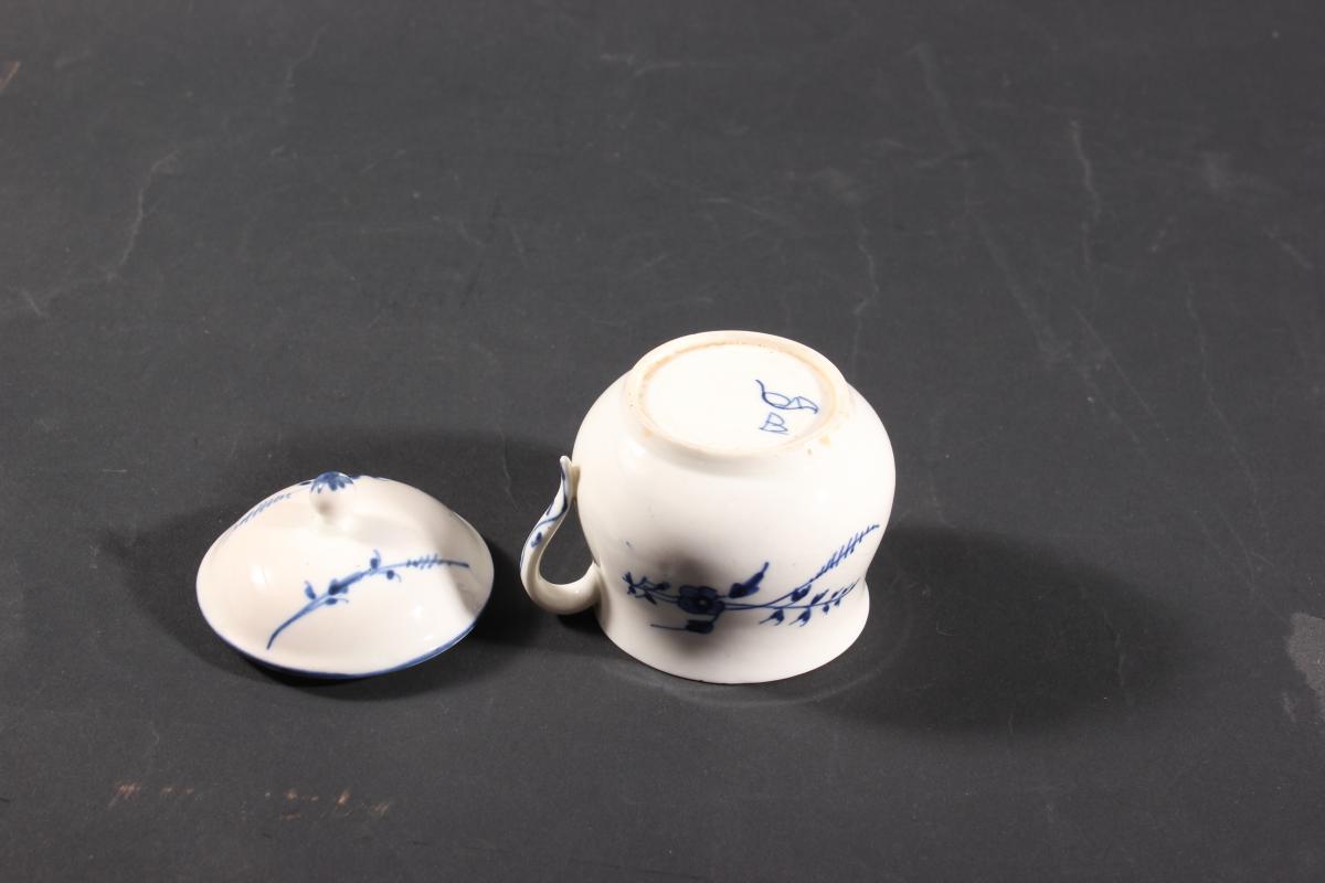 Pot à Créme, Porcelaine Tendre De Chantilly XVIIIéme-photo-4