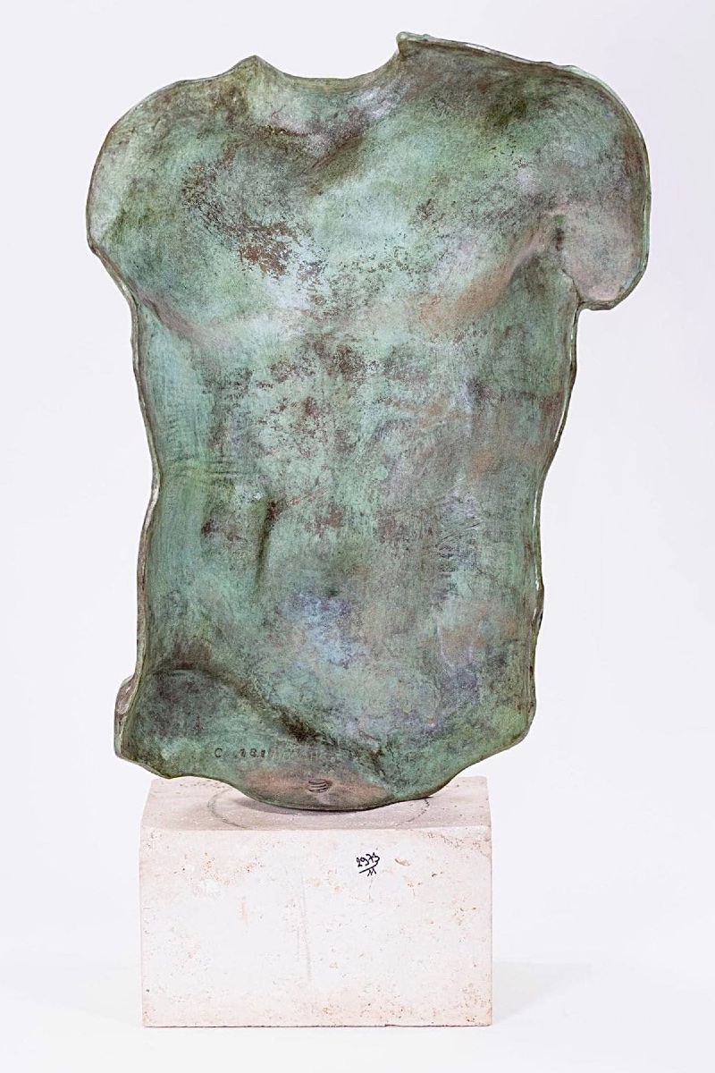 Igor Mitoraj (1944-2014) - Sculpture, Persée - 48 cm - Bronze, travertine-photo-5