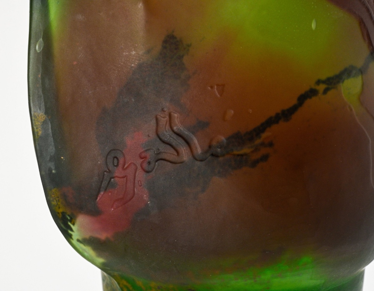 Émile Gallé - Vase  en verre multicouche dégagé à l’acide à décor d’algues marines - vers 1900-photo-1