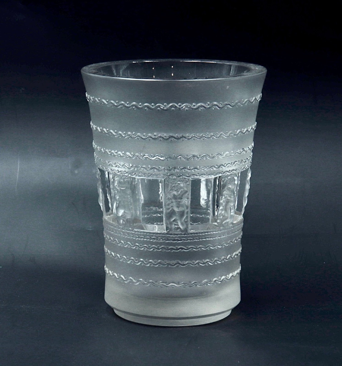 René Lalique - Vase - « Florence » -  vase Art déco français en verre satiné, 1937-photo-2