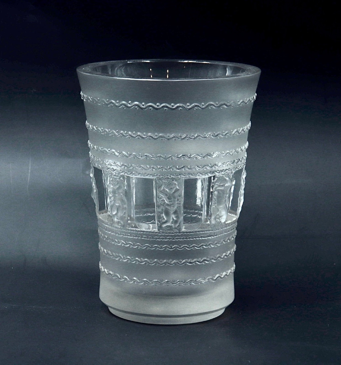 René Lalique - Vase - « Florence » -  vase Art déco français en verre satiné, 1937-photo-4