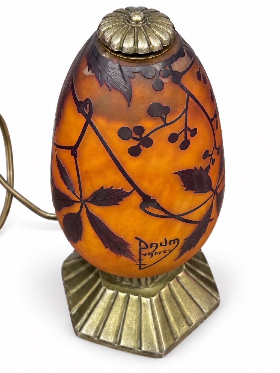 Daum Nancy  - Elegant Art Nouveau  Table Lamp  Made Of Marbled Glass - Bronze  Frame-photo-3