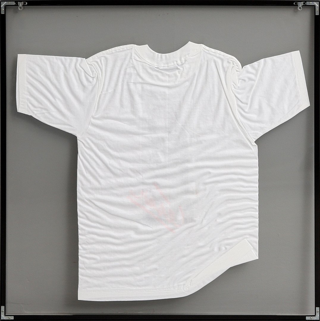 César, T-shirt - *le Pouce* (1988) – Rare Limited Edition, Signed 10/13 – Gkm Gallery, Malmö-photo-2