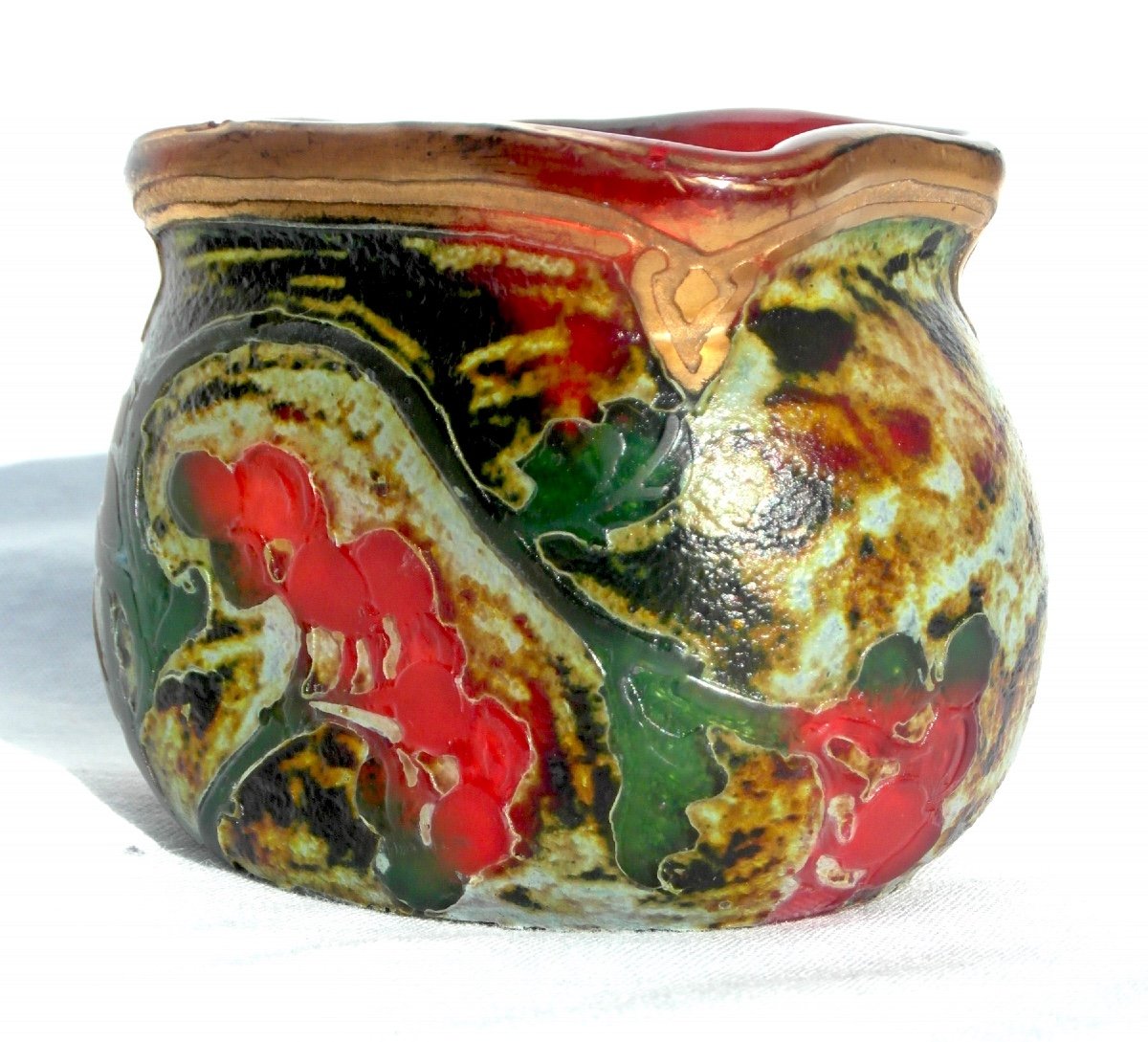 Exceptionnel Vase Miniature Legras, Série Indiana, Décor Unique Aux Baies, Era Daum Galle 1900-photo-2