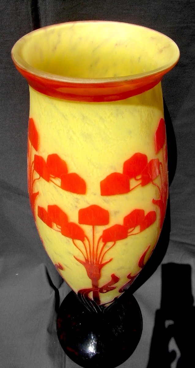 Monumental Schneider Vase "french Glass", 53 Cm, Amourettes Decor, Era Daum Galle 1920-photo-4