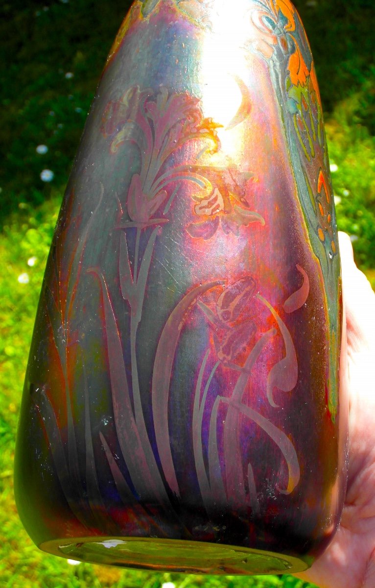 Beautiful Carnation Vase In Iridescent And Enameled Ceramic By Montières, Era Massier 1920