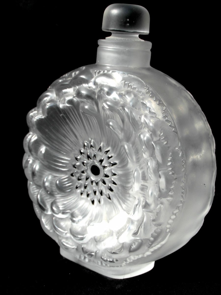 Flacon Lalique, Modèle "dahlias",  Era Daum Baccarat -photo-2