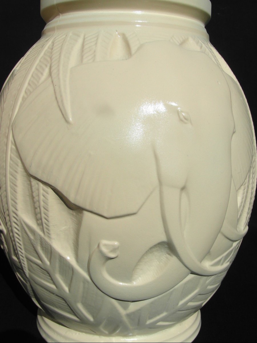 Beautiful Art Deco Vase With Elephants By P. d'Avesn, Daum Galle Era 1920-photo-2