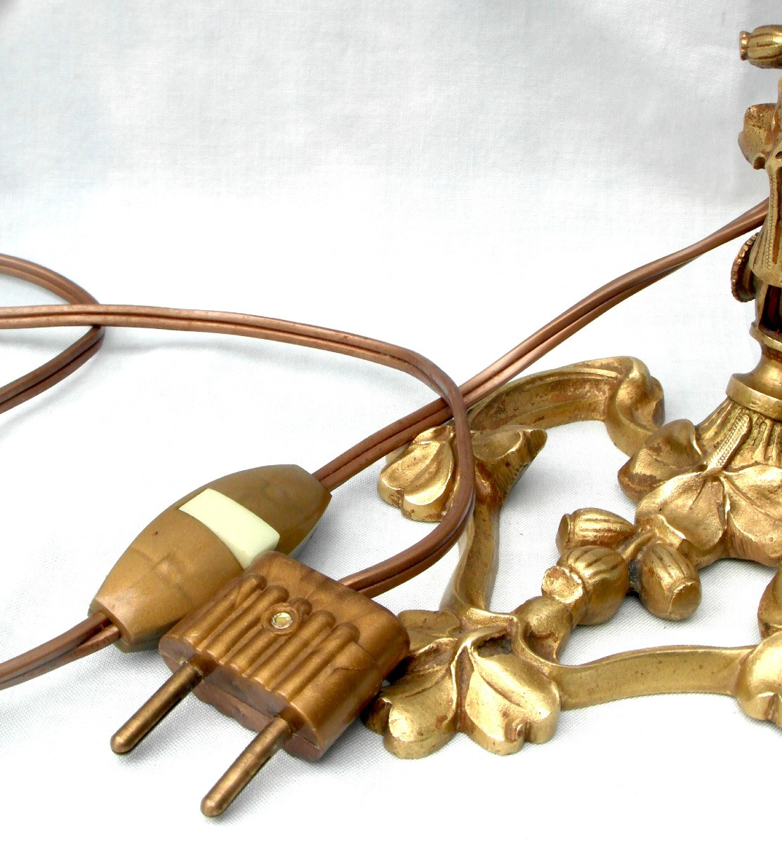 1900 Bedside Lamp With Engraved Daum Tulip And Bronze Base By Laporte, Galle Era-photo-1