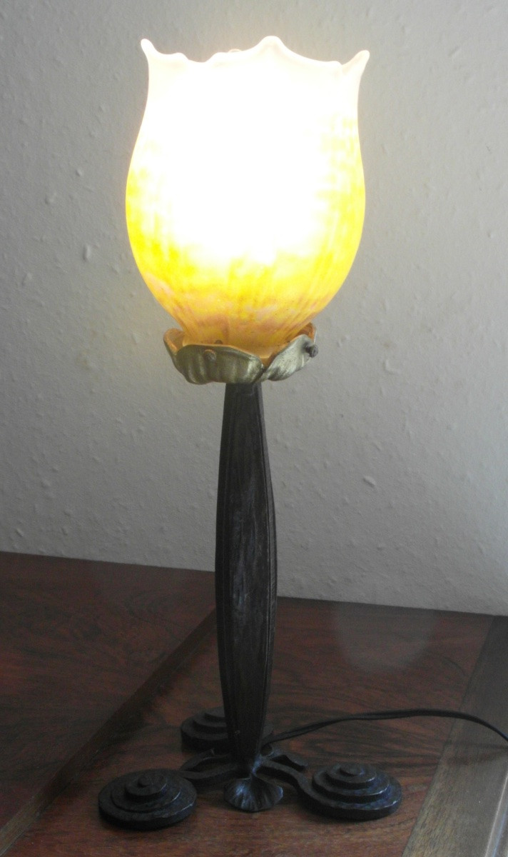 1900 Desk Lamp With Scalloped Daum Tulip And Wrought Iron Base, Galle Brandt Kiss Era-photo-7