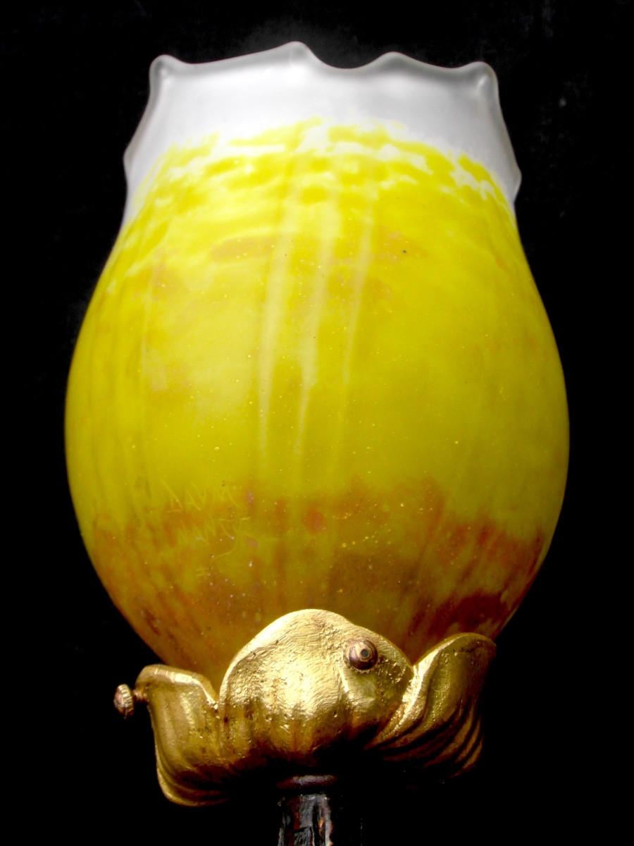 1900 Desk Lamp With Scalloped Daum Tulip And Wrought Iron Base, Galle Brandt Kiss Era
