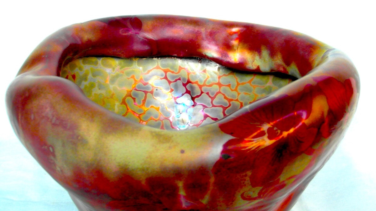 rare Vase 1900  Irisé Aux Bignones rouges Par E. Bussière, Era Daum Massier Montières 1900-photo-1