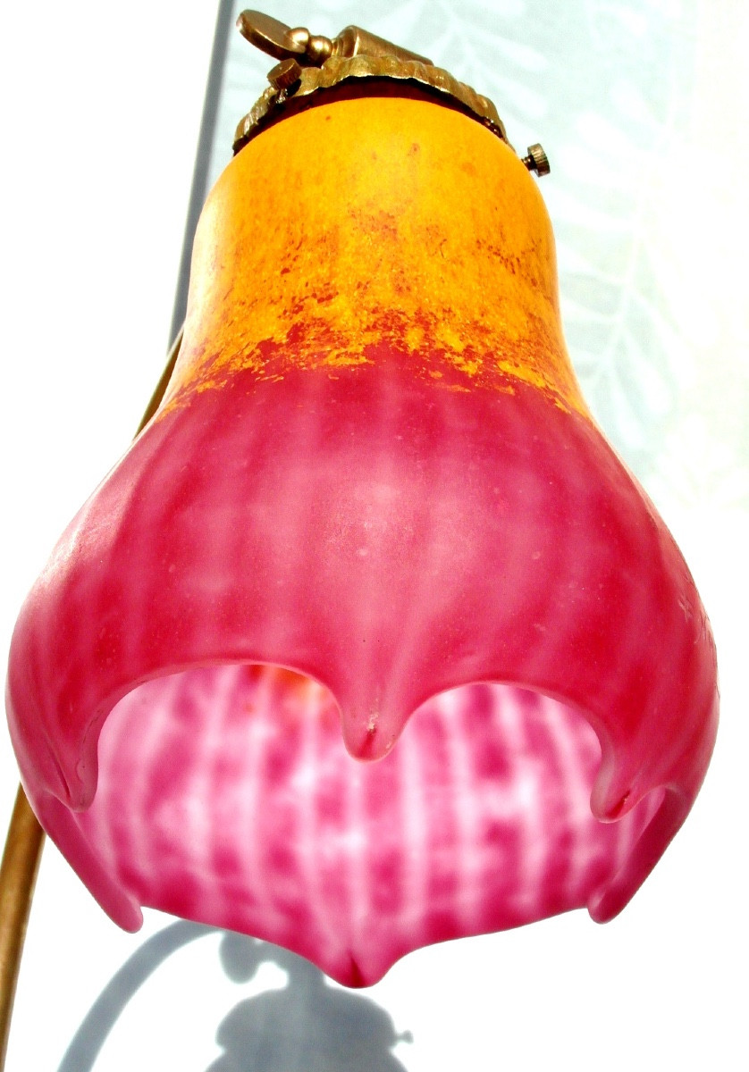 Daum Lamp, Rare Threaded Tulip, Pulled With Pliers, Bright Colors, Galle Cayette Era 1900