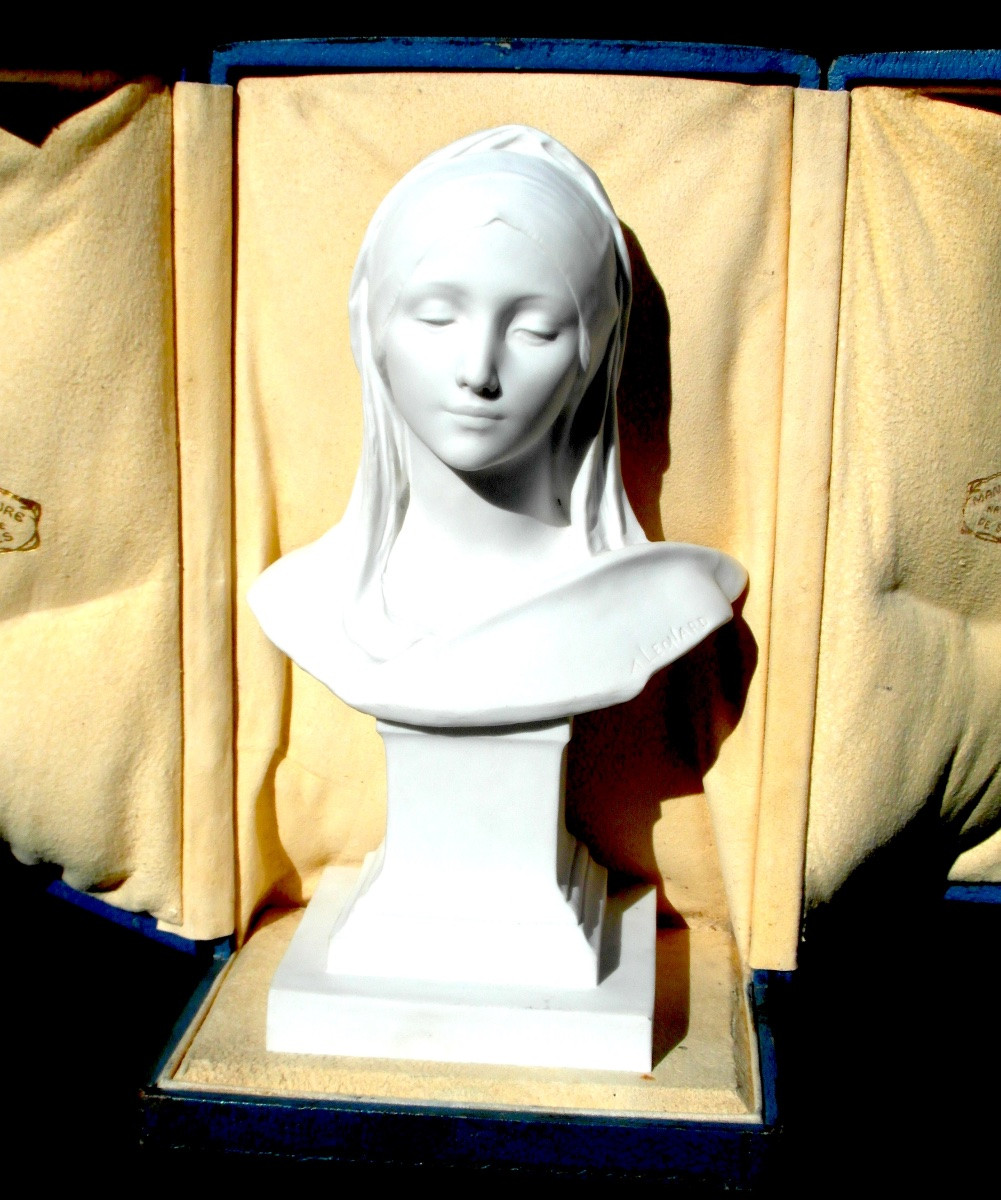 Buste "jeune paysanne" par A.Leonard en biscuit de la M. Nationale de SEVRES, vers 1900-photo-2