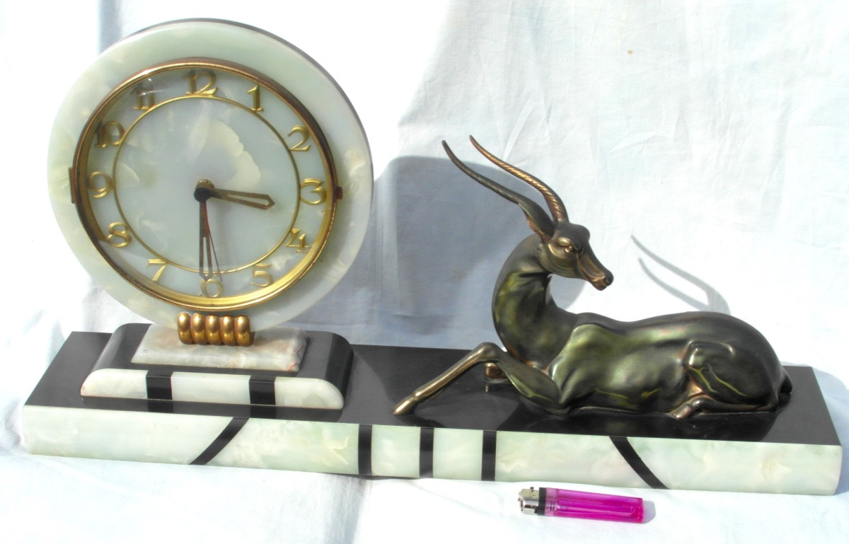 Art Deco Clock With Antelope Motif, Marble And Onyx, Working, Made By The Glassmaker Le Faguays In 1920-photo-2