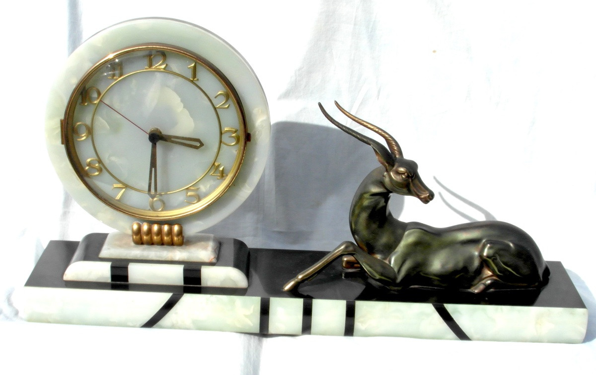 Art Deco Clock With Antelope Motif, Marble And Onyx, Working, Made By The Glassmaker Le Faguays In 1920-photo-4