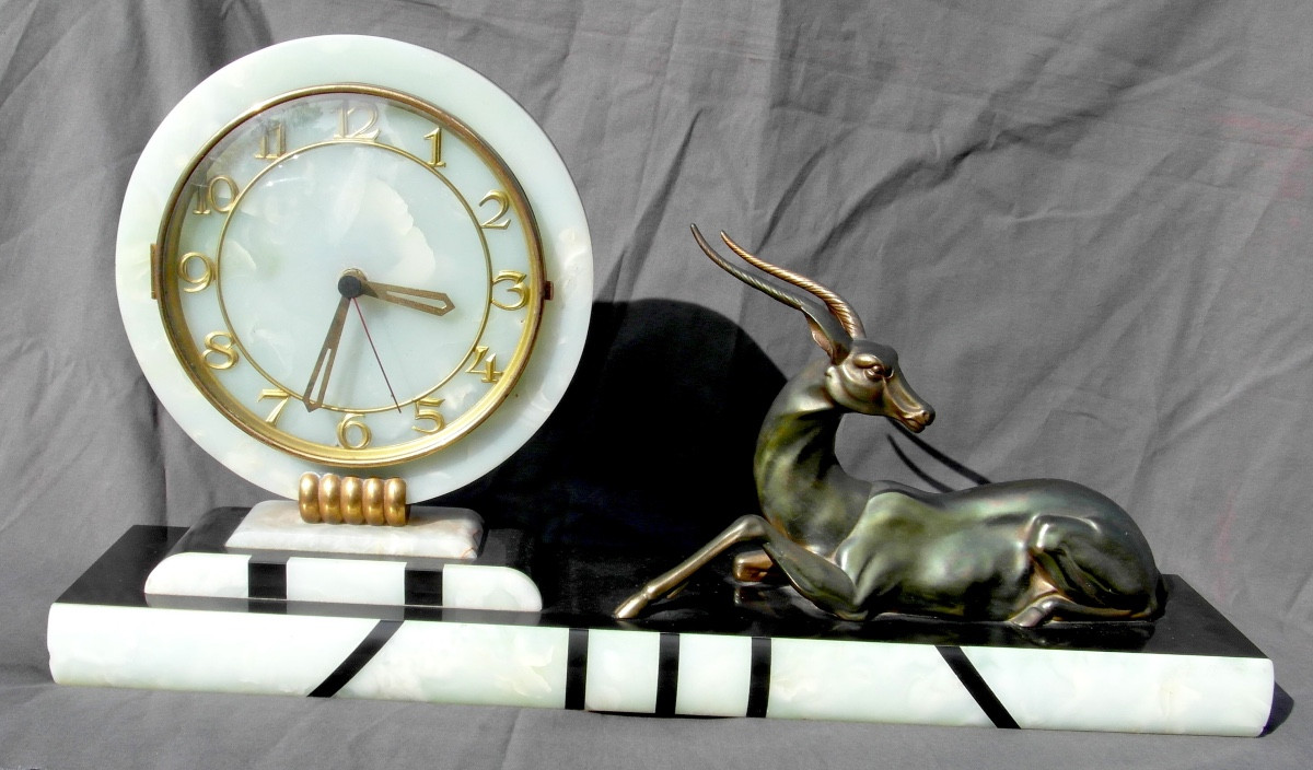 Art Deco Clock With Antelope Motif, Marble And Onyx, Working, Made By The Glassmaker Le Faguays In 1920