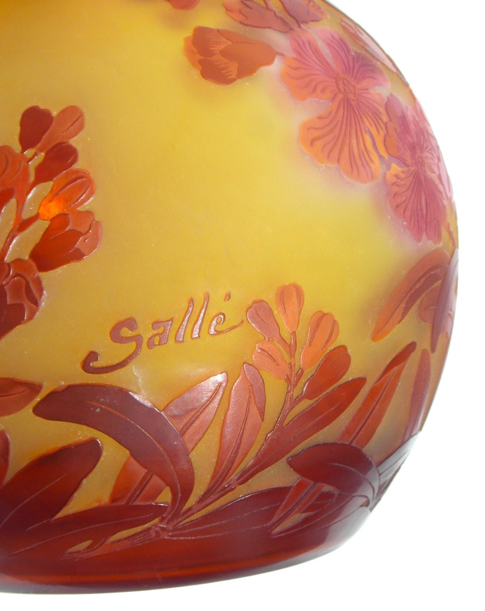 Ball Vase Decorated With Red And Pink Weigelias By Galle, Daum Era 1900-photo-1