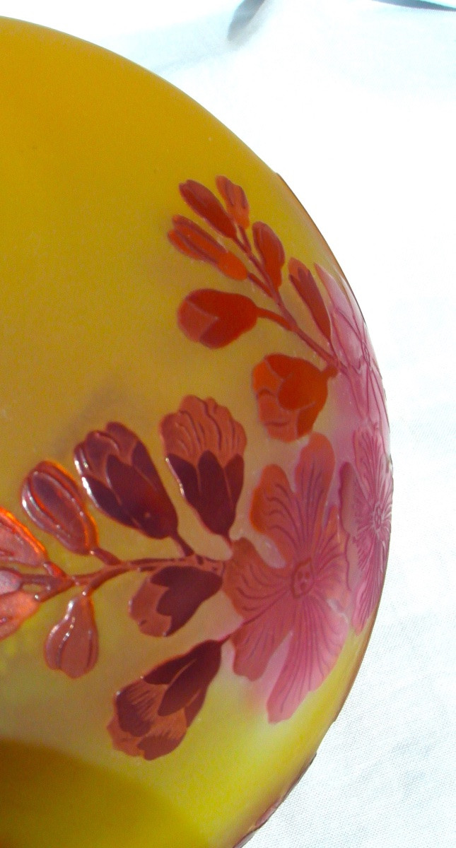 Ball Vase Decorated With Red And Pink Weigelias By Galle, Daum Era 1900-photo-4