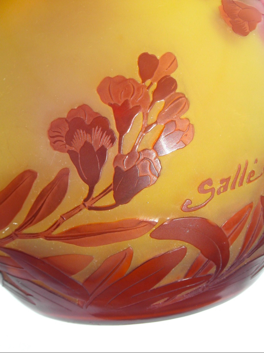 Ball Vase Decorated With Red And Pink Weigelias By Galle, Daum Era 1900-photo-8