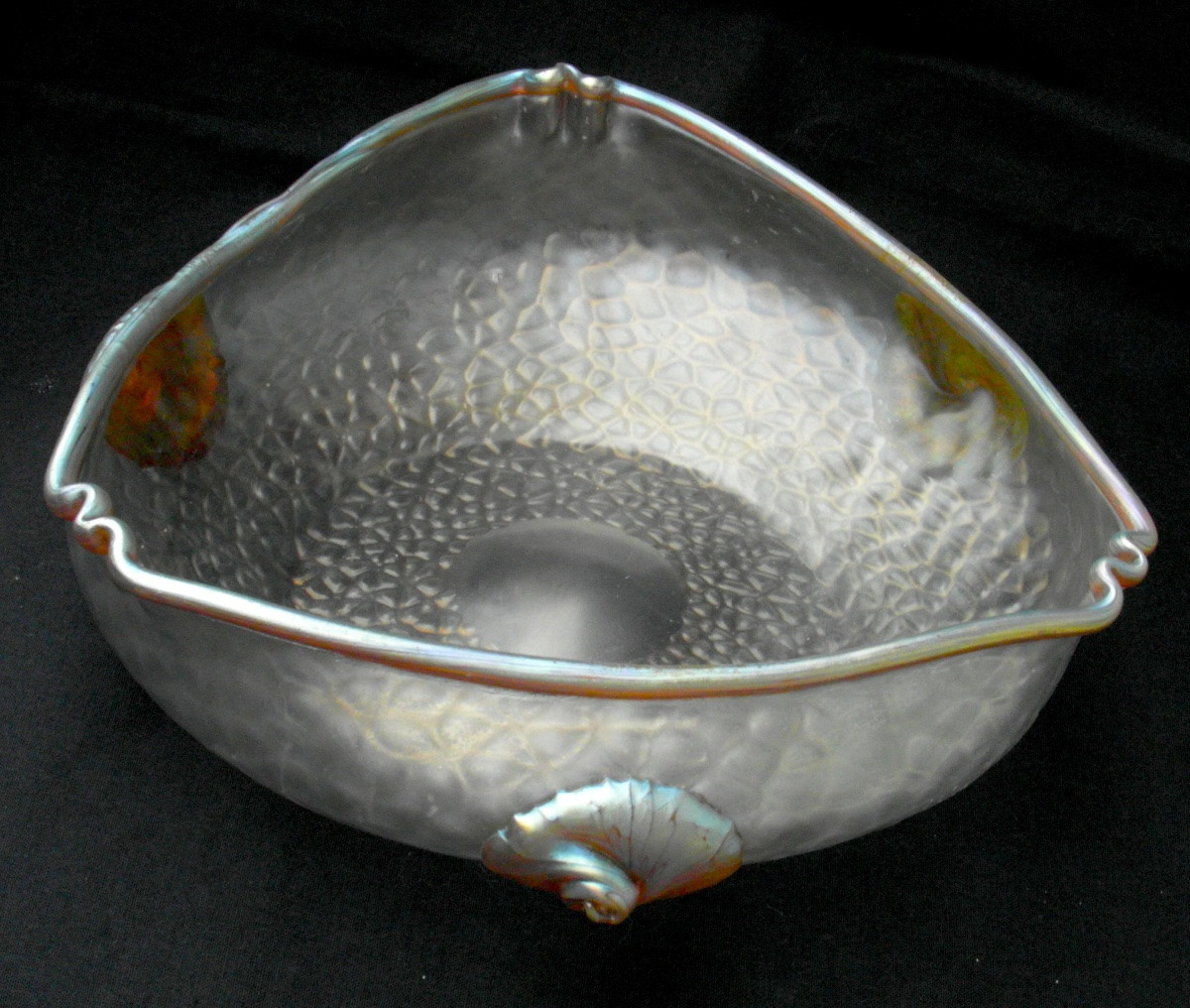 Iridescent Art-nouveau Bowl By Loetz, -photo-2