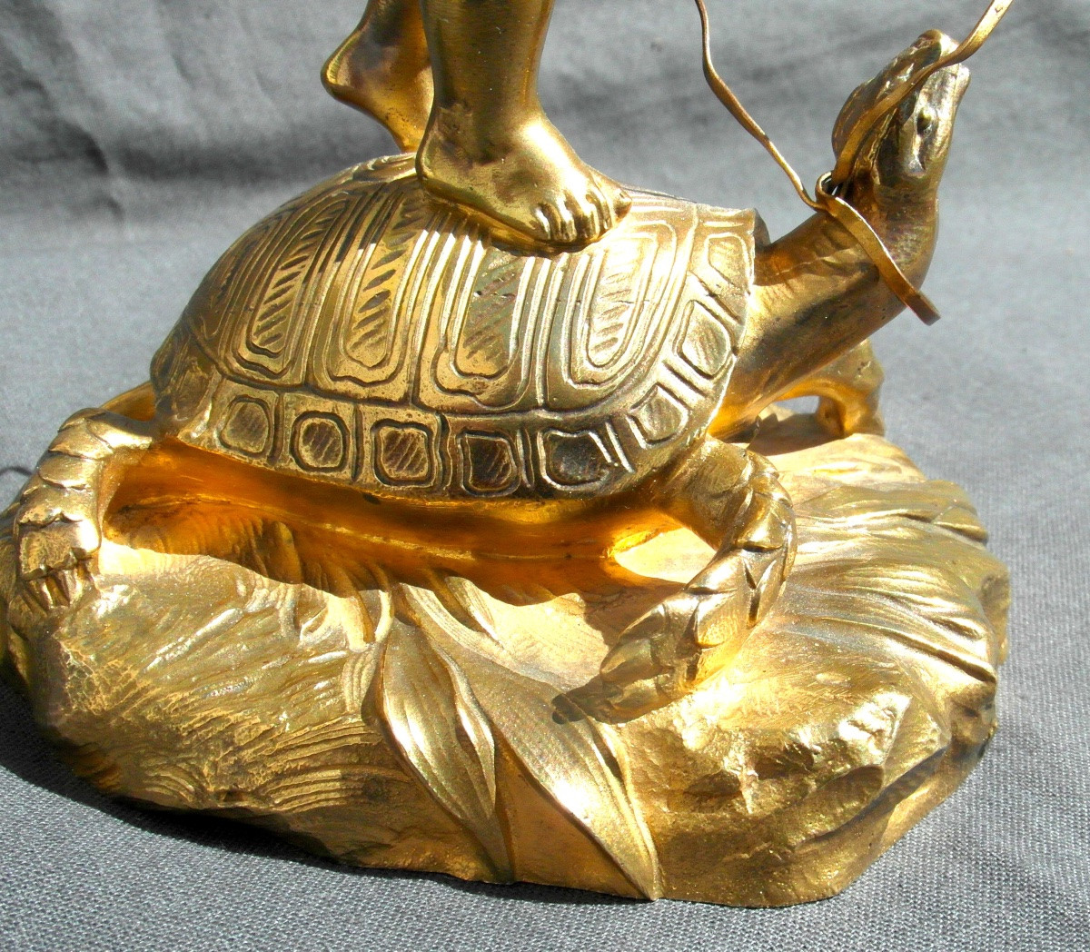 "le dresseur de tortue " , sculpture en bronze  par Charlotte Monginot, fondeur Louchet, 1900-photo-6