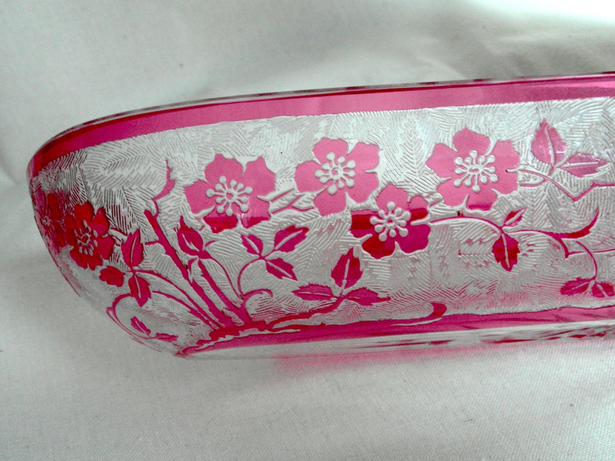 Coupe navette à décor gravé à l'acide, modèle  "Eglantier" par Baccarat, era Daum Gallé 1900-photo-5