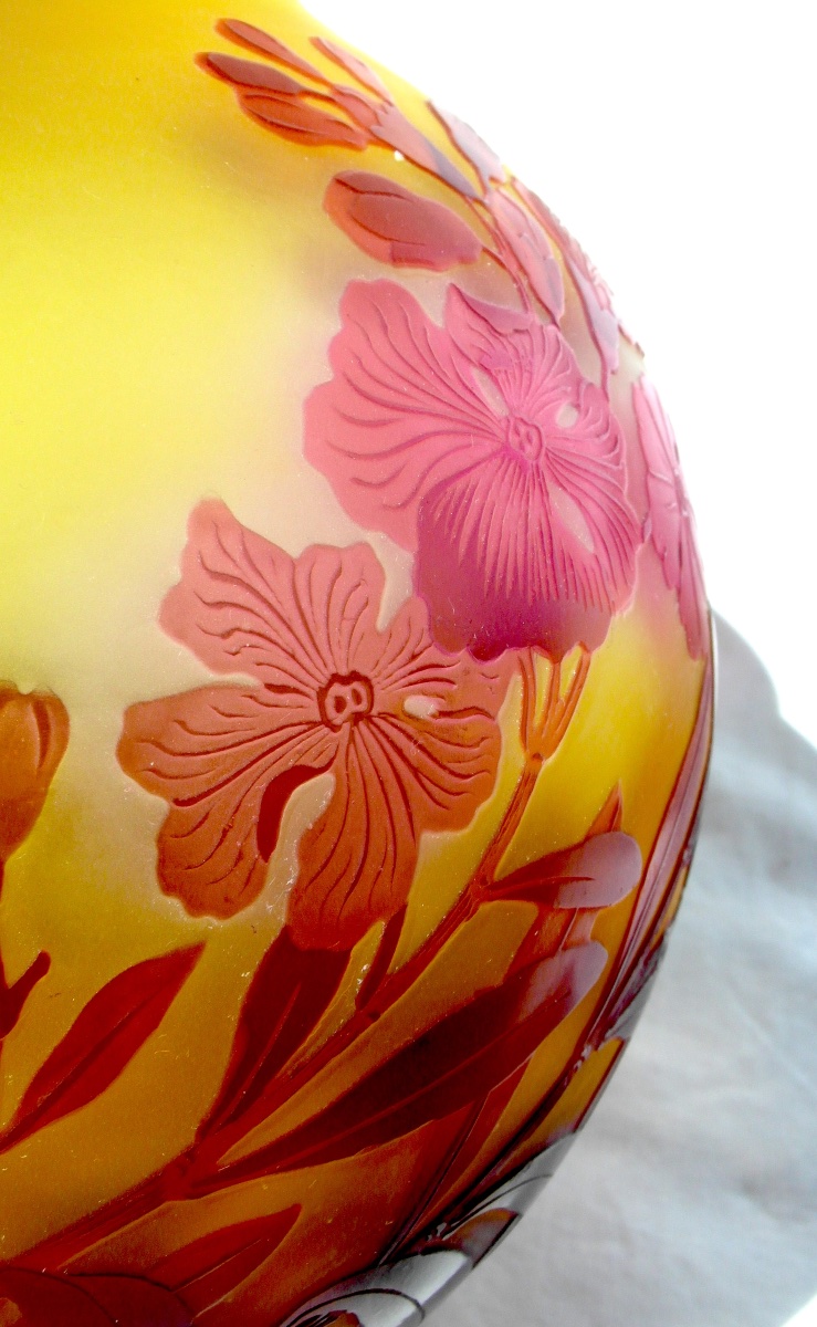 Ball-shaped Vase Decorated With Pink And Red Weigelas By Galle, Daum, Circa 1900, Art Nouveau-photo-2