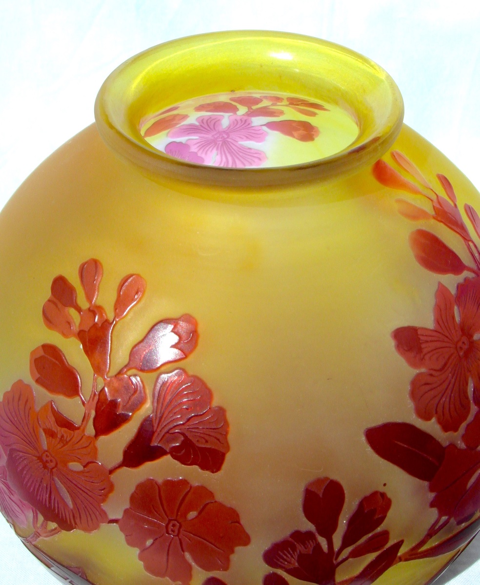 Ball-shaped Vase Decorated With Pink And Red Weigelas By Galle, Daum, Circa 1900, Art Nouveau-photo-3
