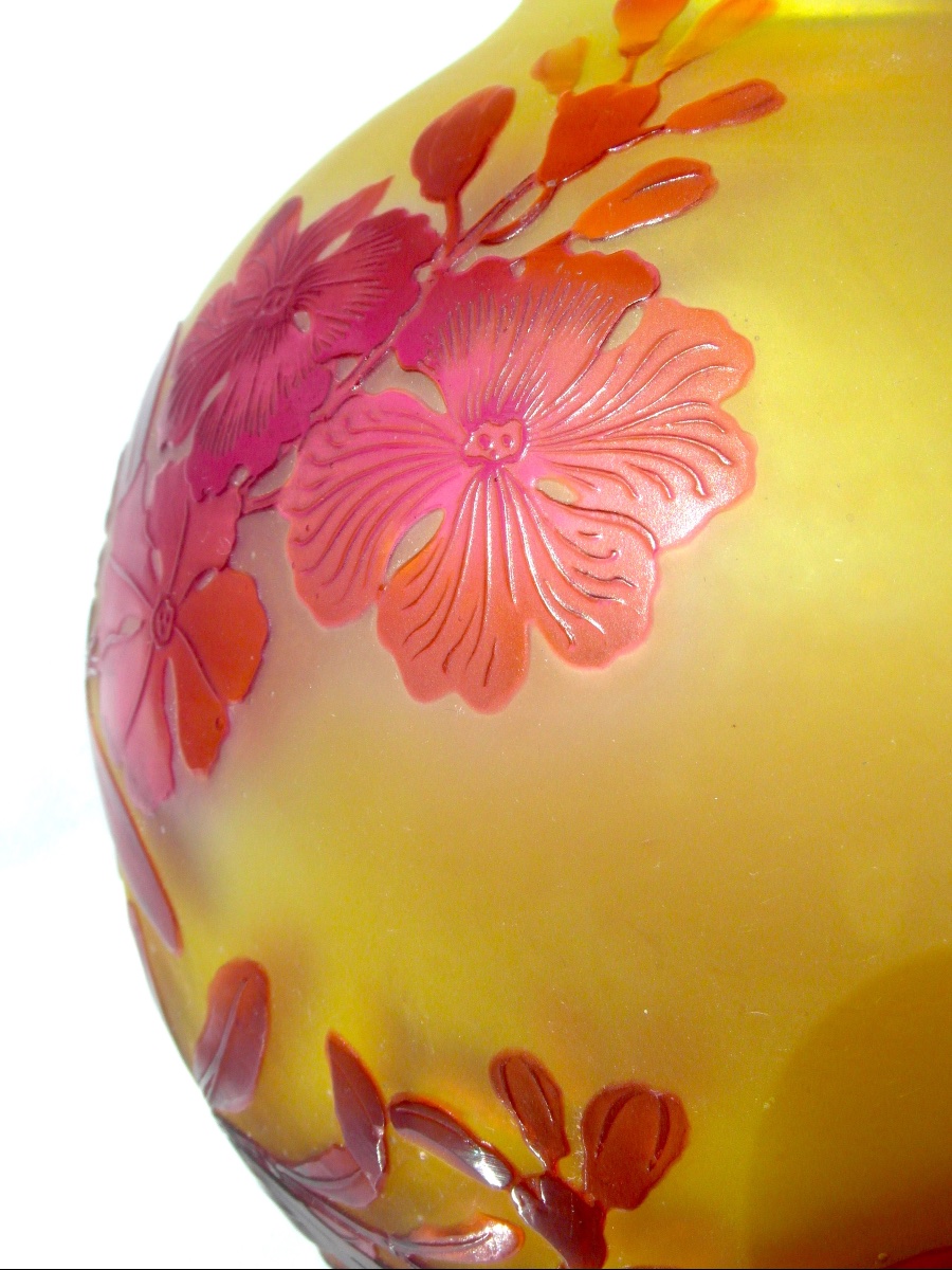 Ball-shaped Vase Decorated With Pink And Red Weigelas By Galle, Daum, Circa 1900, Art Nouveau-photo-3