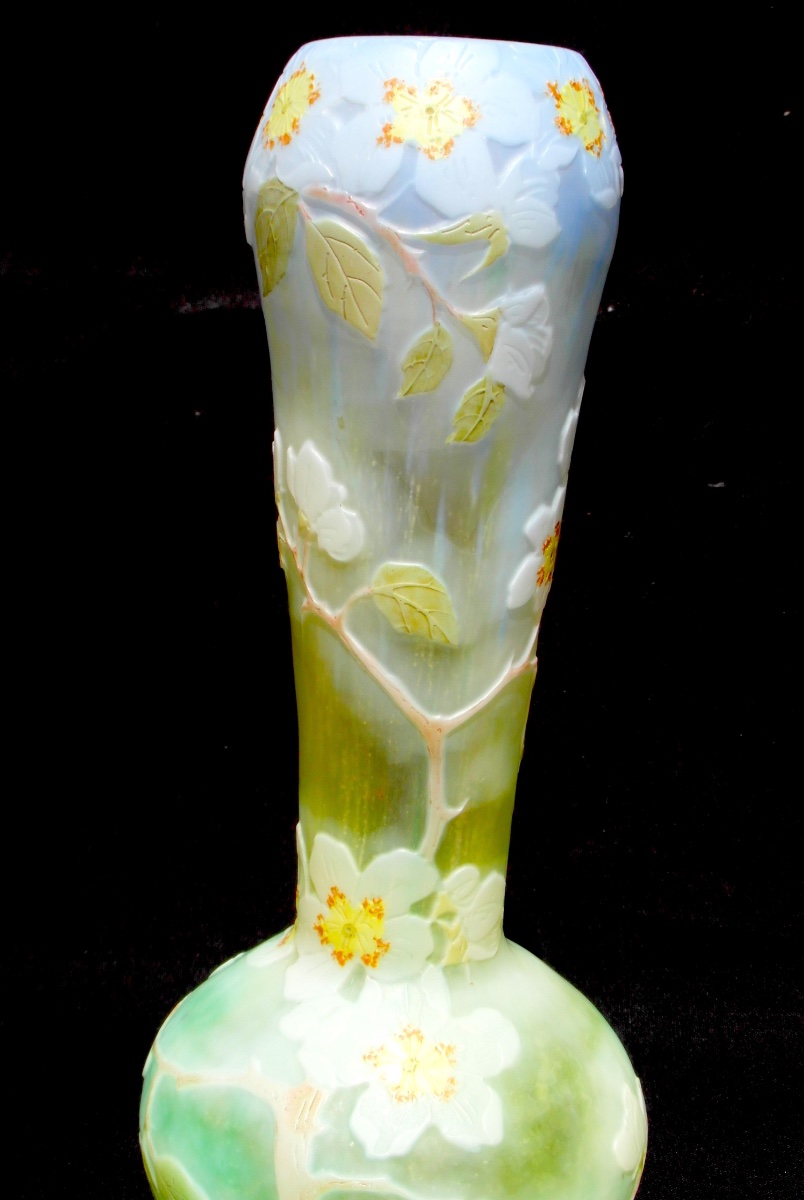 Vase soliflore aux fleurs de pommier par Legras, parfait, era daum galle 1900-photo-2