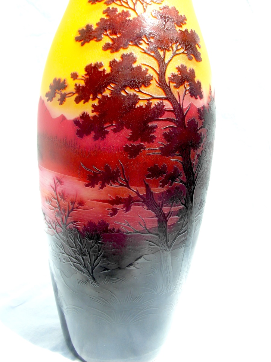 Large Vase With A Lacustrine Design, Engraved With Silver-paint, By Paul Nicolas, Daum Galle, 1920