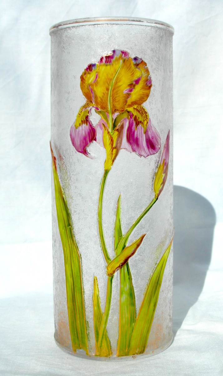 Vase 1900 en verre gravé et émaillé à décor d'iris par Baccarat, era Daum Galle-photo-2