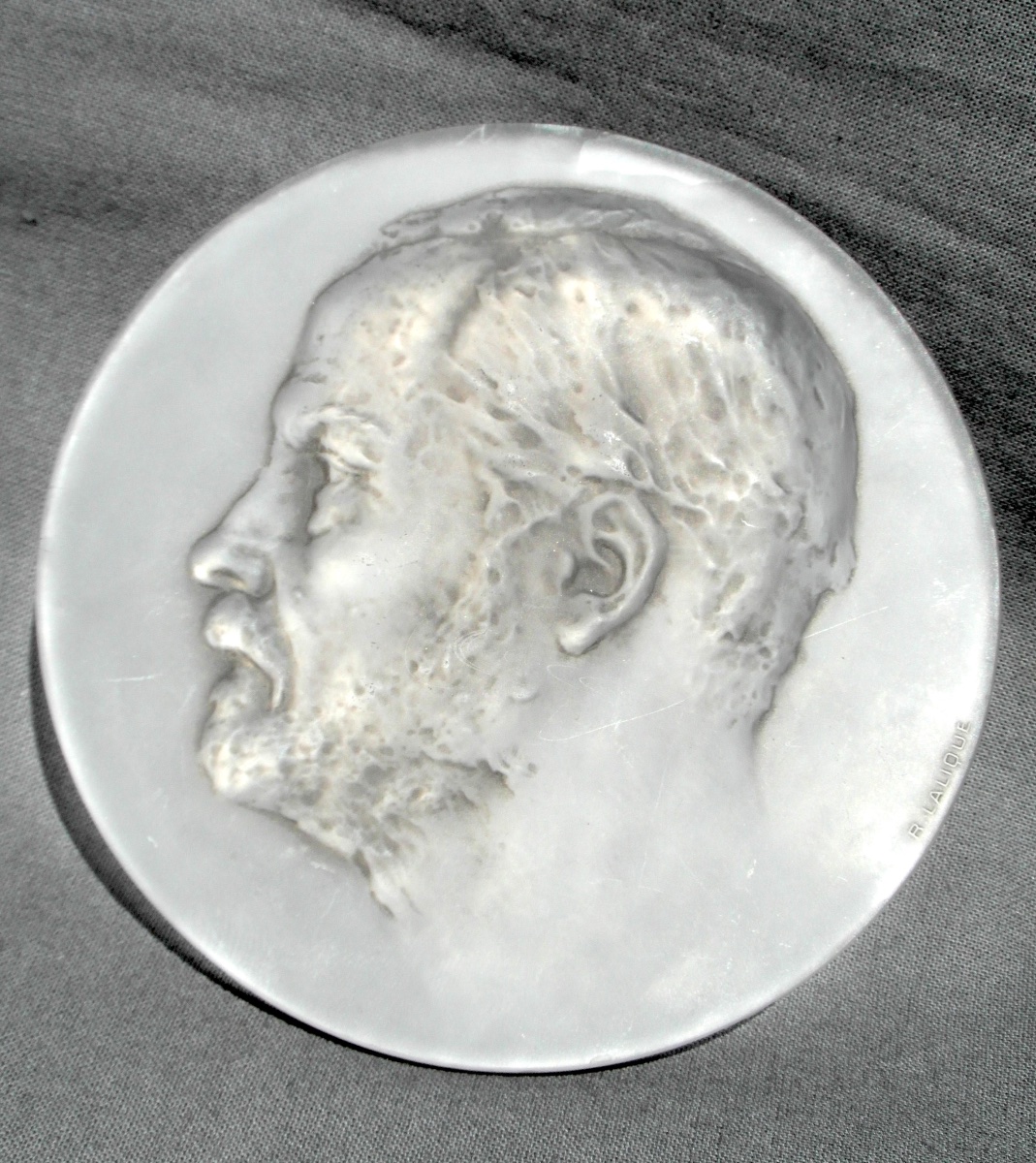 Médaille en cristal, portrait de Louis Pasteur par RENE LALIQUE, 1922, parfait era Daum Gallé-photo-2
