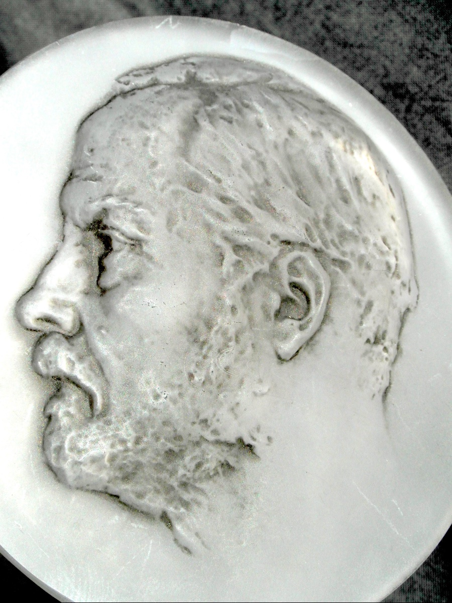 Médaille en cristal, portrait de Louis Pasteur par RENE LALIQUE, 1922, parfait era Daum Gallé