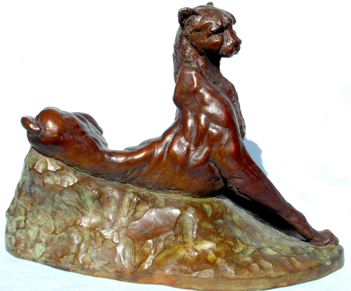 "le guet" par VASSIL, guépard sur un rocher,  sujet en bronze, numéroté, era Bugatti