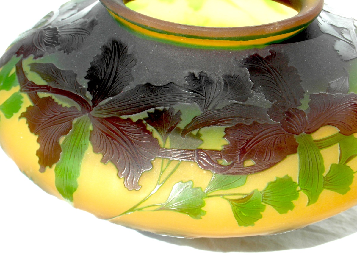 "orchids And Ginkgos" Spinning Top Vase By Paul Nicolas, Signed In Silver-plated Enamel, Daum Galle Era, 1920