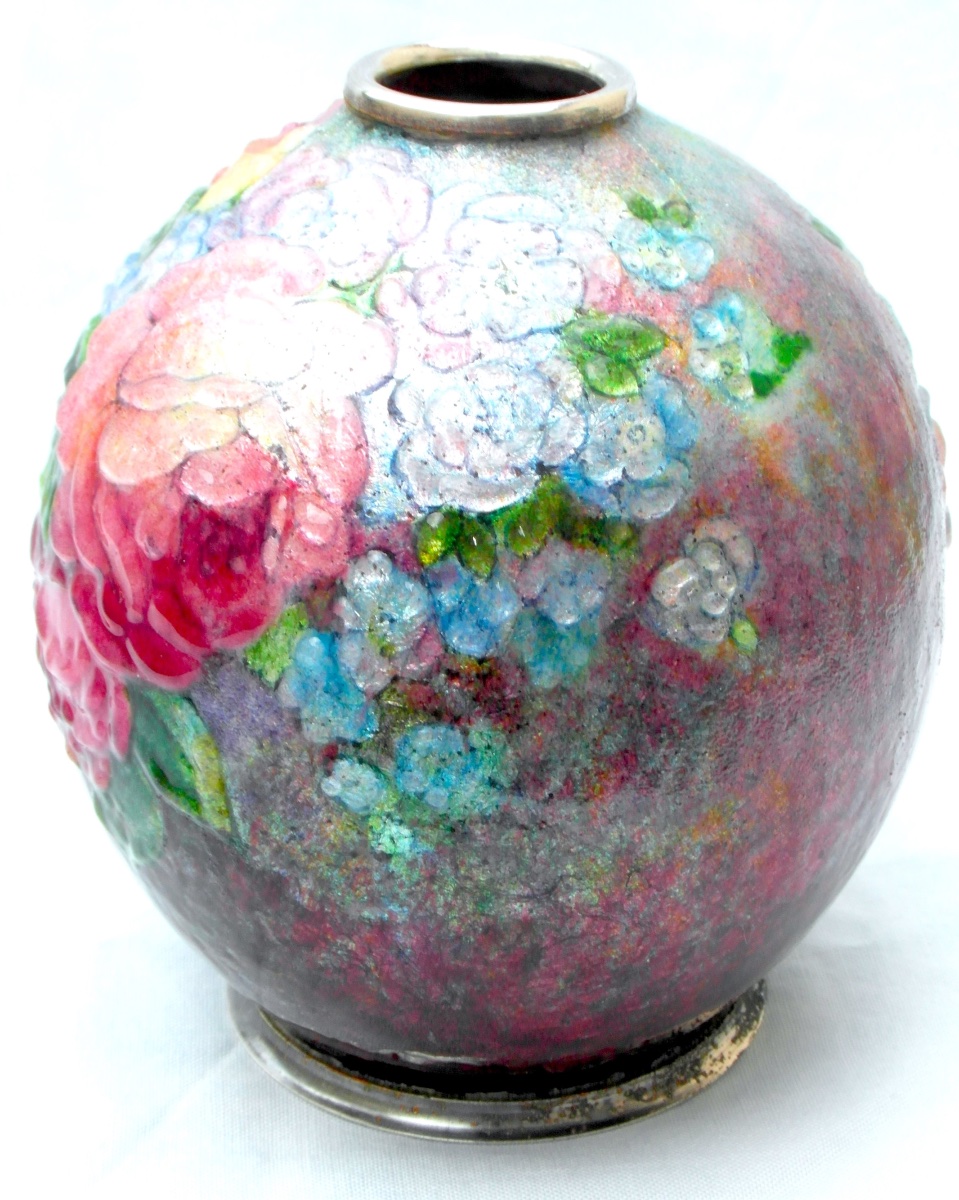 Vase boule "roses et myosotis" en émaux de limoges par Camille FAURE, era 1920 daum-photo-4