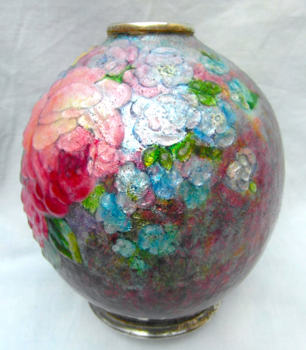 Vase boule "roses et myosotis" en émaux de limoges par Camille FAURE, era 1920 daum-photo-8