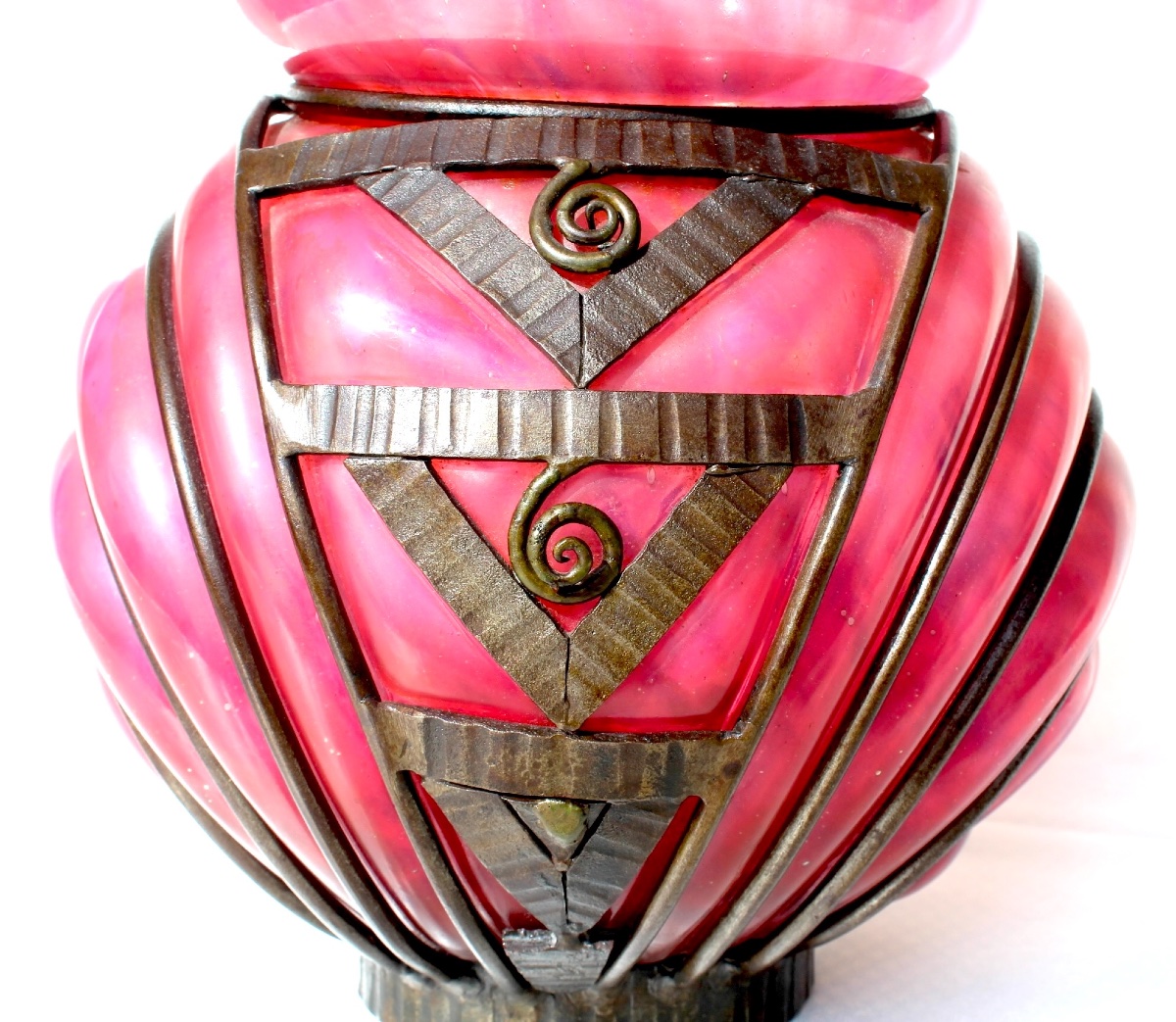 Gros vase art-deco avec monture fer forgé par Daum et Majorelle, vers 1925, era Galle