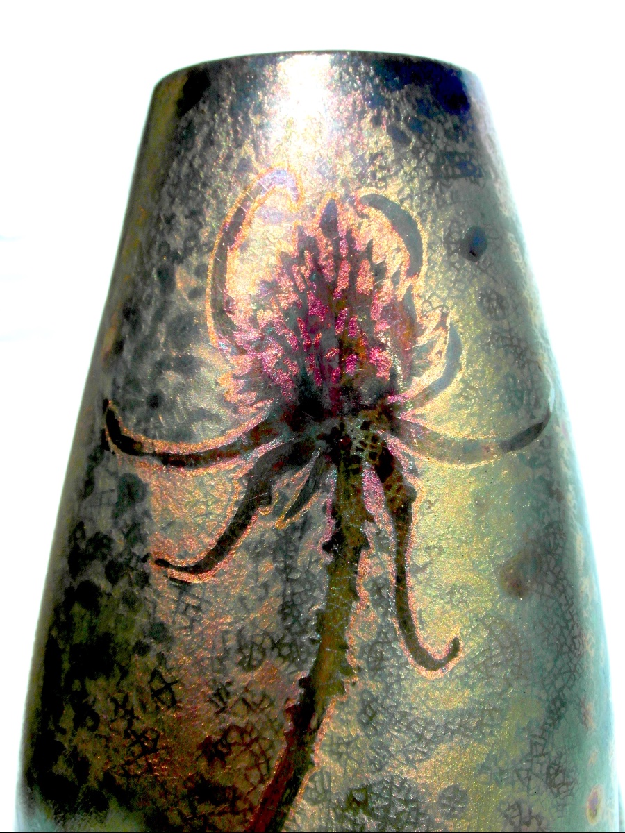 Rare vase aux chardons en céramique irisée Aire-Belle, , vers 1900, parfait era Massier Daum 