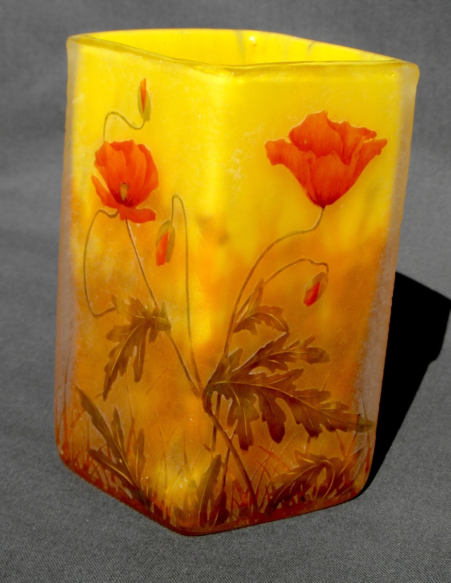 Vase art-nouveau à décor de coquelicots par Daum, parfait, era Gallé 1900