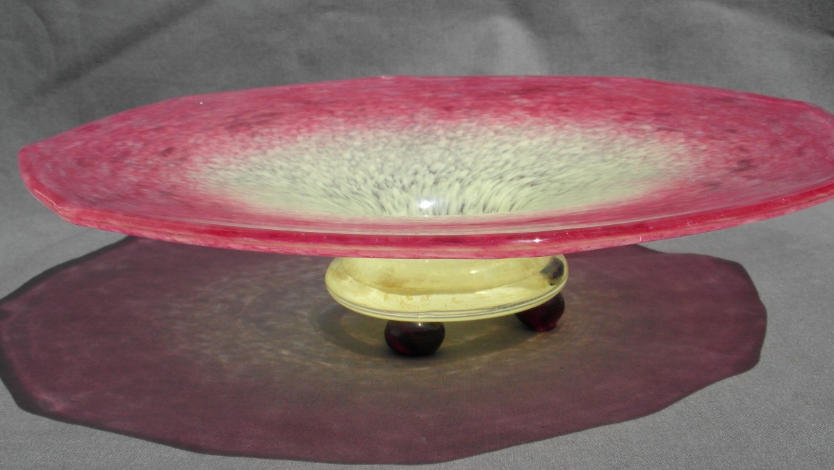 Schneider Jewelry Bowl With A Base Featuring Three Applied Balls; Formerly Daum Galle Art Deco-photo-3