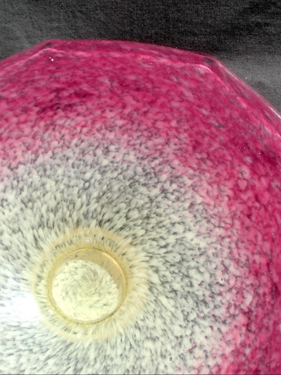 Schneider Jewelry Bowl With A Base Featuring Three Applied Balls; Formerly Daum Galle Art Deco-photo-4
