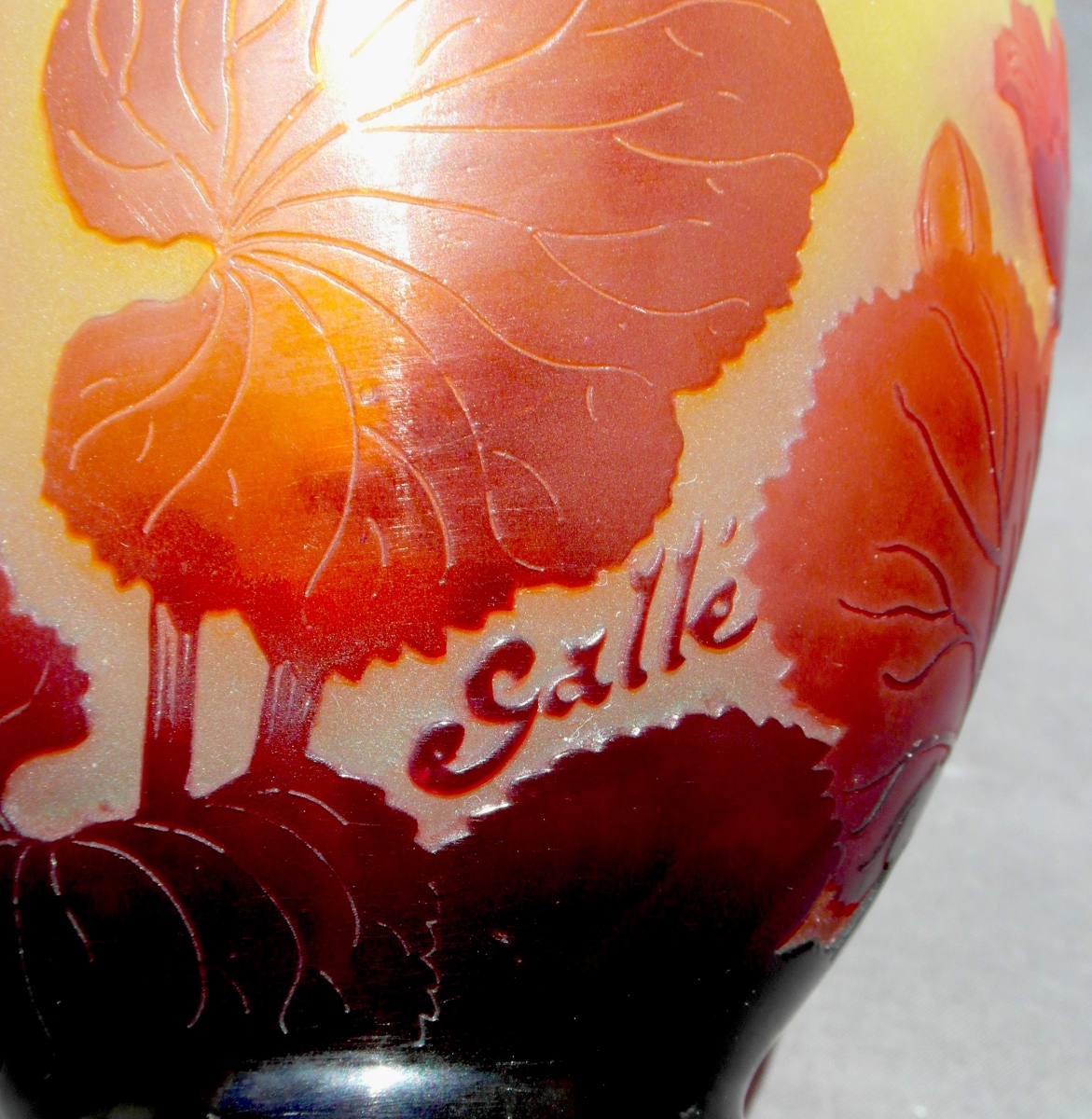Vase art-nouveau à décor d'anémones du japon par Gallé, parfait, era Daum 1900-photo-5