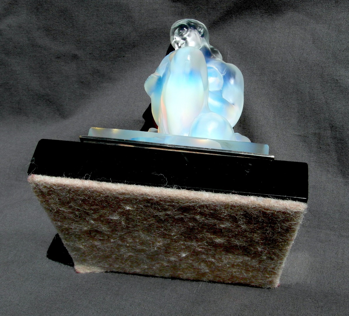"woman With Doves," Opalescent Glass By Sabino, Formerly Daum Lalique, Art Deco-photo-4